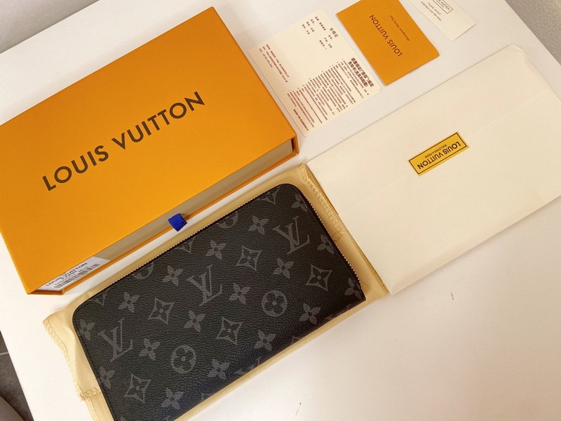 LV Wallets 331